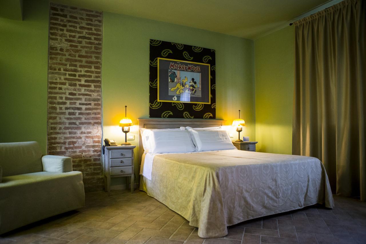 Cadeo Relais Cascina Scottinaゲストハウス エクステリア 写真